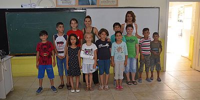 KÖYDE TİYATRO VAR.