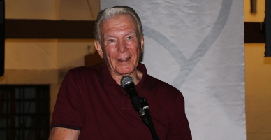 Yarım asırlık serüveniyle Uğur Dündar Kuşadası’nda!